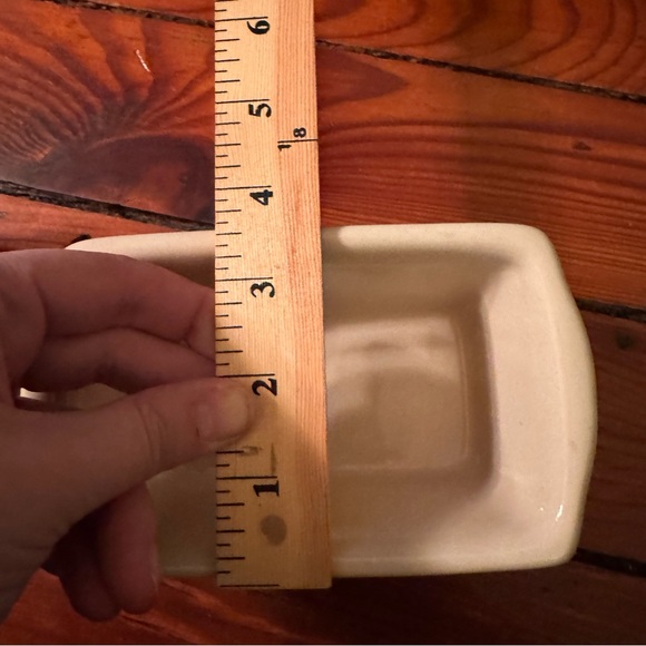 Two Holiday Themed Ceramic Mini Loaf Pans Stockinggs & Wreaths Garden Ridge - Picture 10 of 12